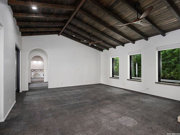 5th image of 530 Geneseo Road