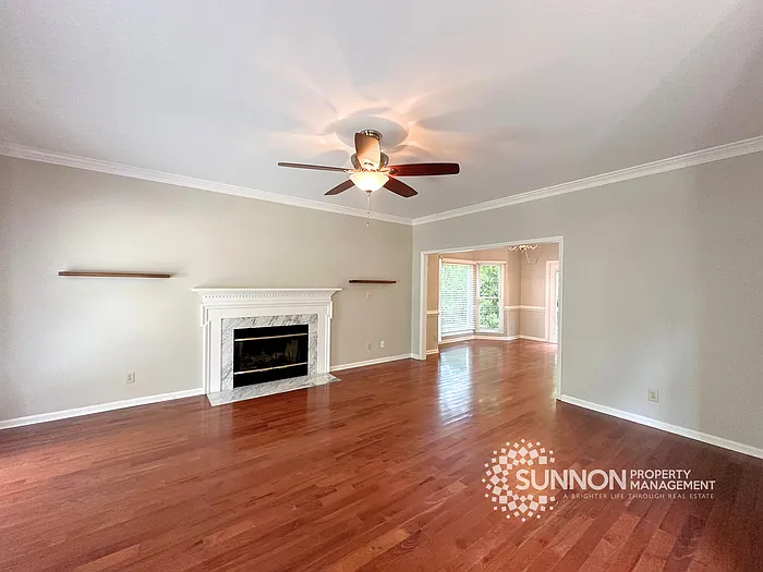9300 Harris Glen Dr — Photo 4