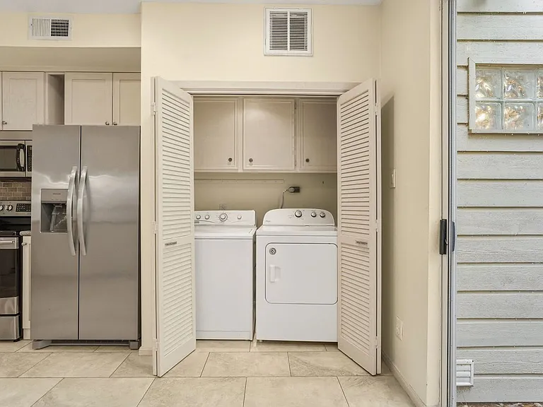 10125 Valley Forge Dr — Photo 14