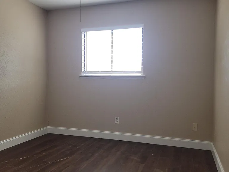 4324 Buckeye St — Photo 17