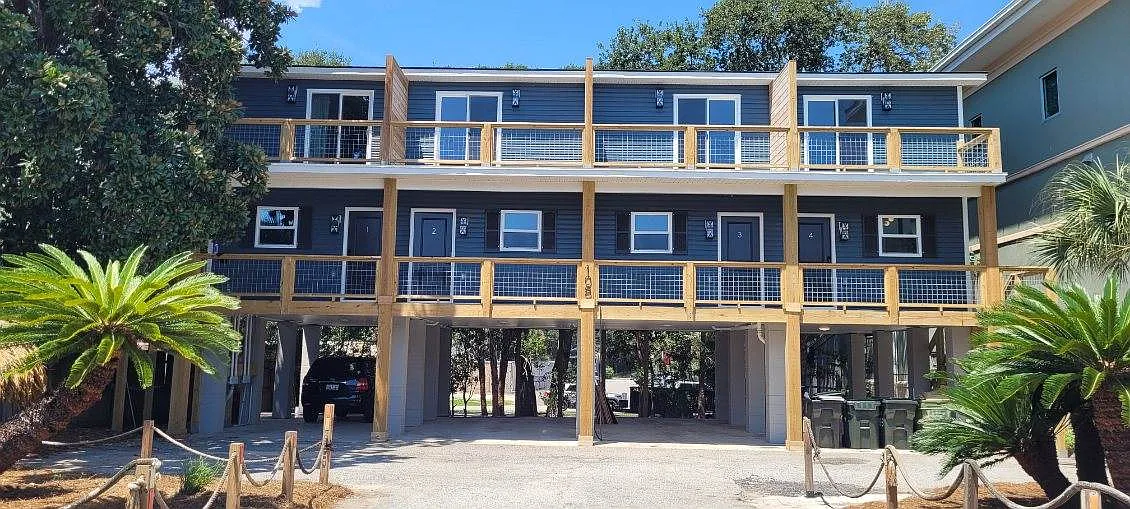 1 bed, $2,700 — Photo 1