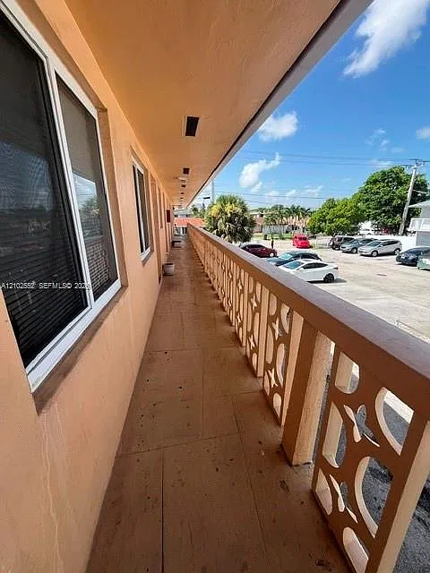 1151 W 28th St #8