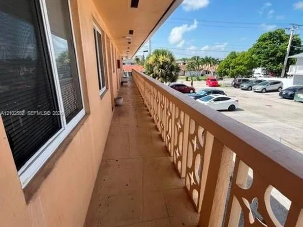 1151 W 28th St APT 8, Hialeah, FL 33010