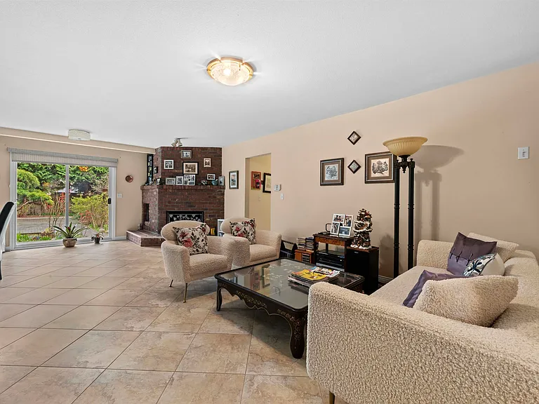 7080 Lucas Rd — Photo 13