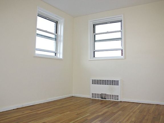 5th image of 350 Sterling St #J5