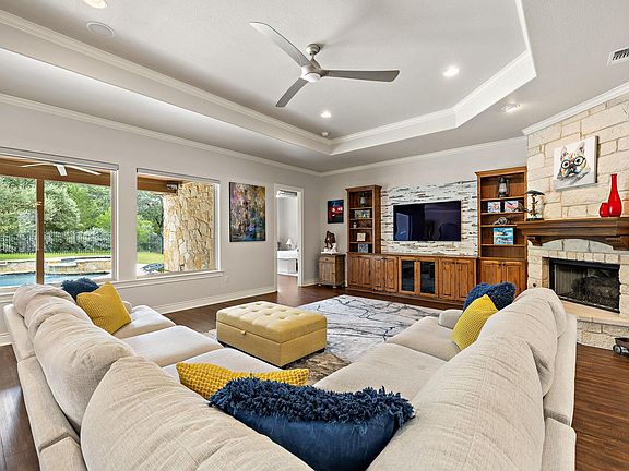 2nd image of 231 Marbella Way