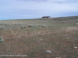 180 Snowmobile Ln, Pinedale, WY 82941