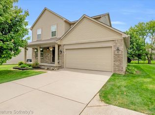 24219 Martindale Rd, South Lyon, MI 48178