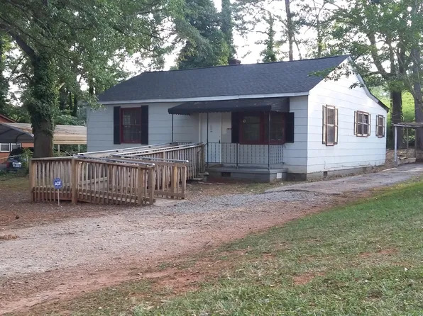 236 Charlesworth Ave, Spartanburg, SC 29306