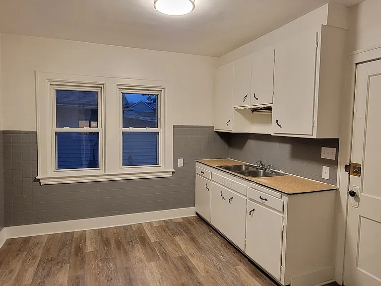 4650 Burleigh Rd #1 — Photo 9