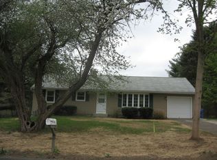 47 W Chippens Hill Rd, Burlington, CT 06013