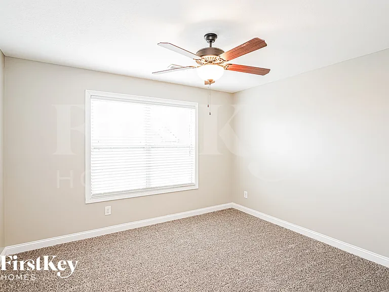 1232 Upland Ter — Photo 16