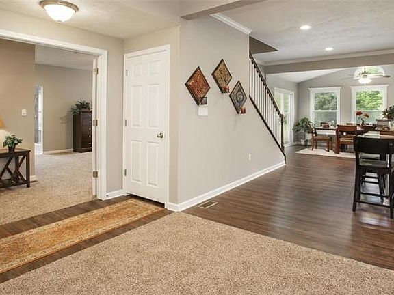 4th image of 107 Chesterfield Dr