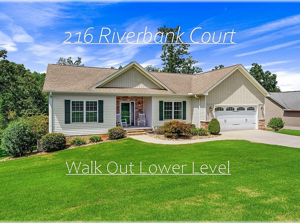 1st image of 216 Riverbank Ct