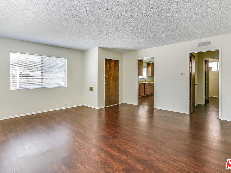 1st image of 4241 La Salle Ave