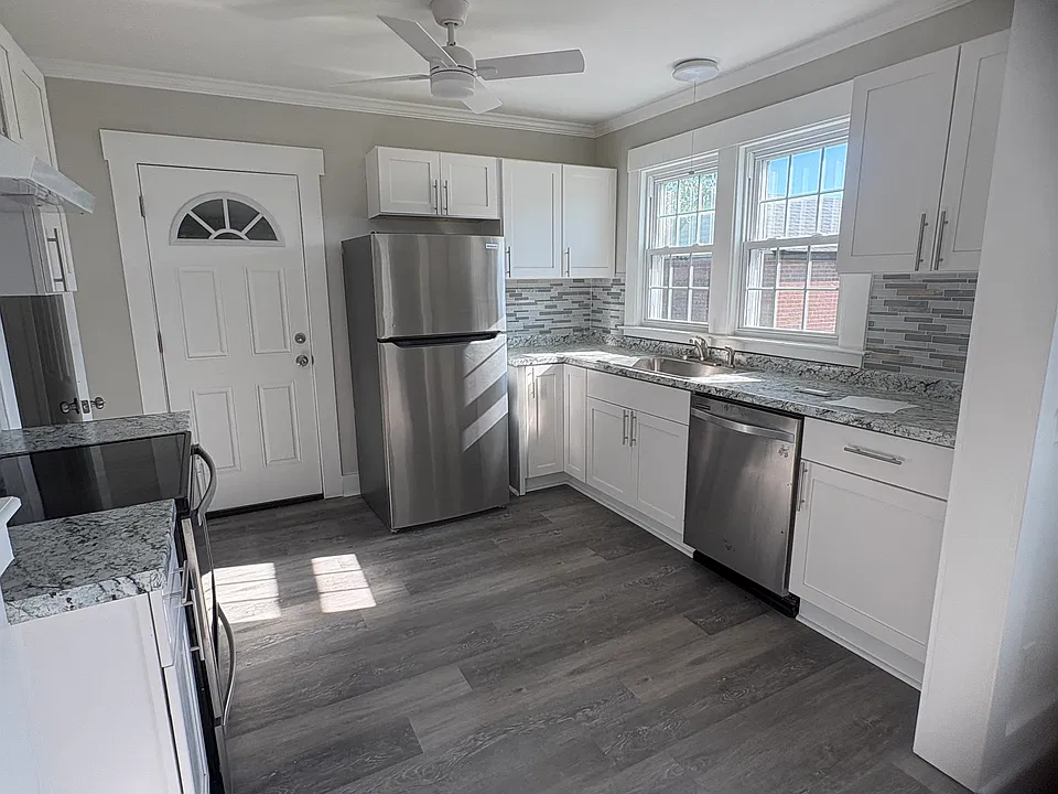 70 Lambert St #1A