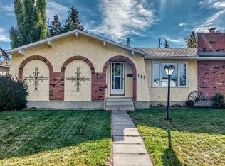 112 NW Queensland Pl SE, Calgary, AB T2J 4G8
