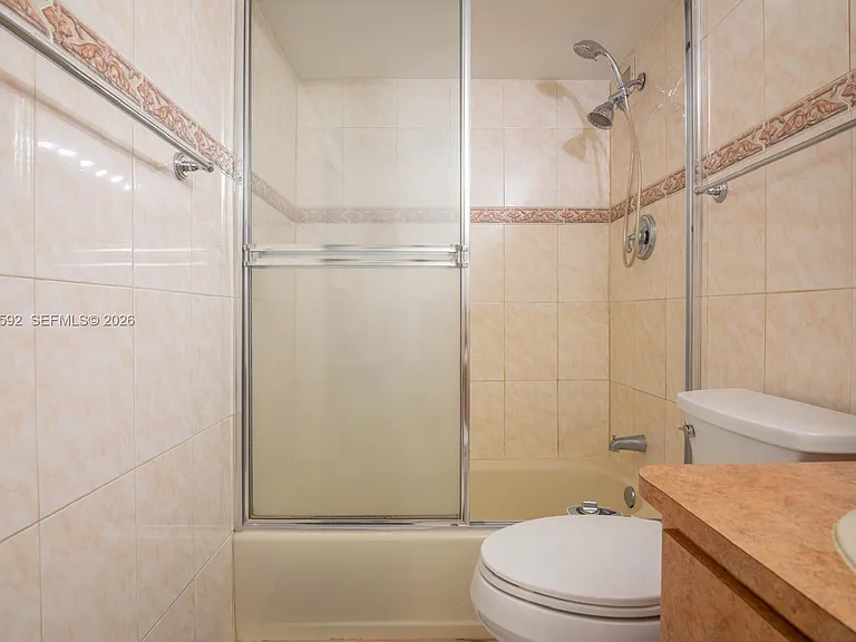 5555 Collins Ave #14U — Photo 24