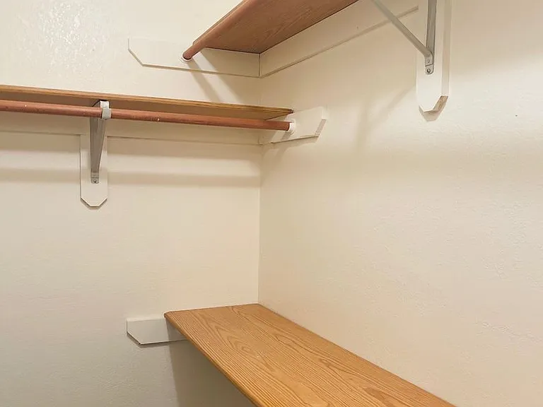 822 Windwood Dr #2 — Photo 8