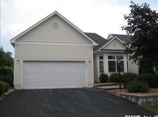 5206 Hook Cir, Jamesville, NY 13078