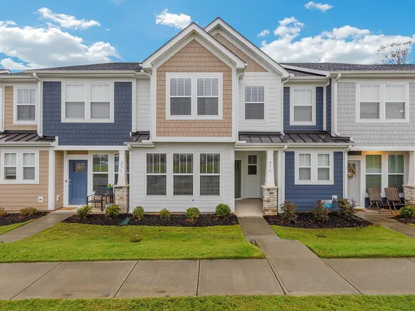 275 Dalmatian Dr, Spartanburg, SC 29307