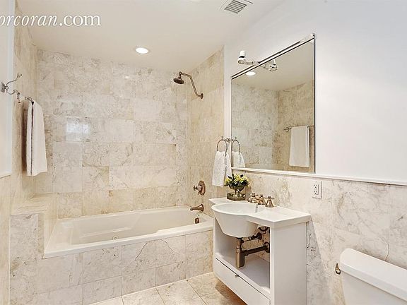 5th image of 675 Sackett St APT 304