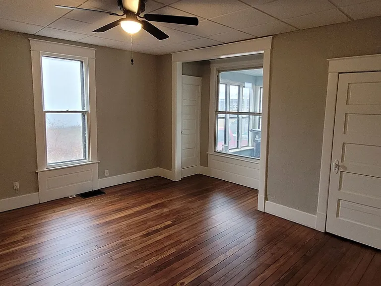 1009 Otto Ct — Photo 4