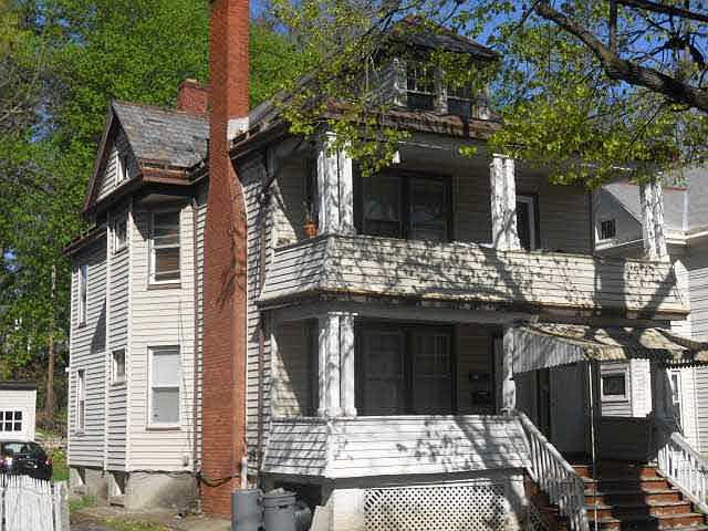 2nd image of 113 S Cherry St