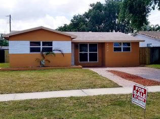 2010 N 47th Ave, Hollywood, FL 33021