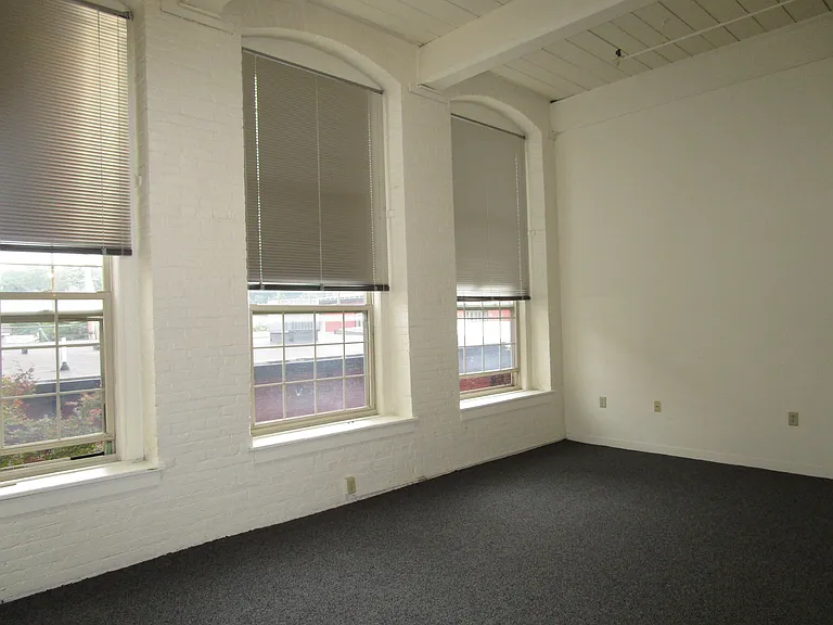 411 Main St #209 — Photo 8