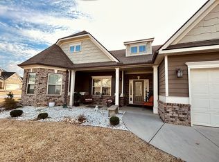 108 Grand River Ln, Simpsonville, SC 29681