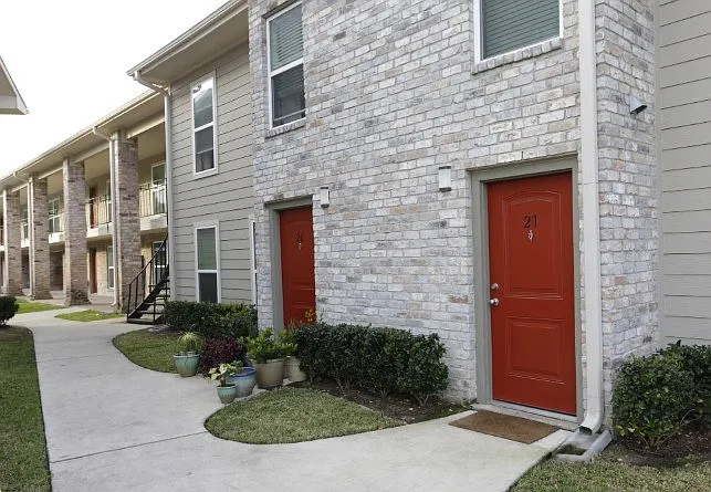Gracie Square — Photo 2