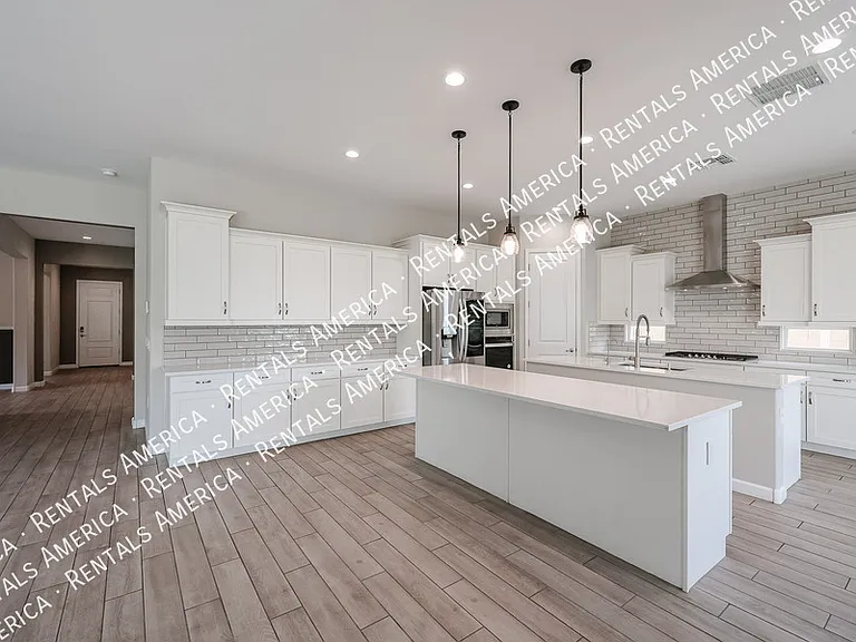 1829 E Saguaro Park Ln — Photo 23