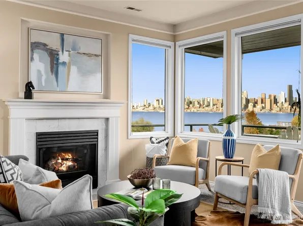 2349 Harbor Avenue SW #303, Seattle, WA 98126