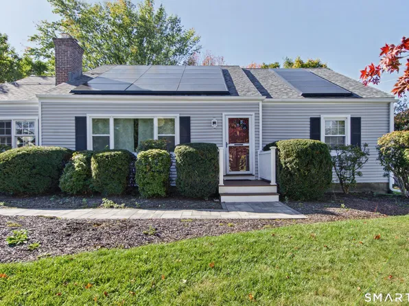 54 Randall Dr, Trumbull, CT 06611