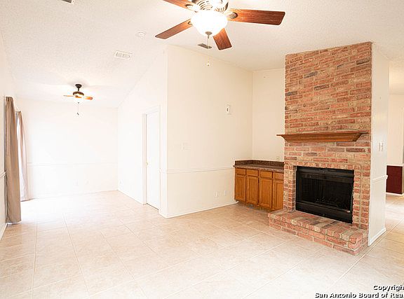 4th image of 13030 Brook Garden Ln