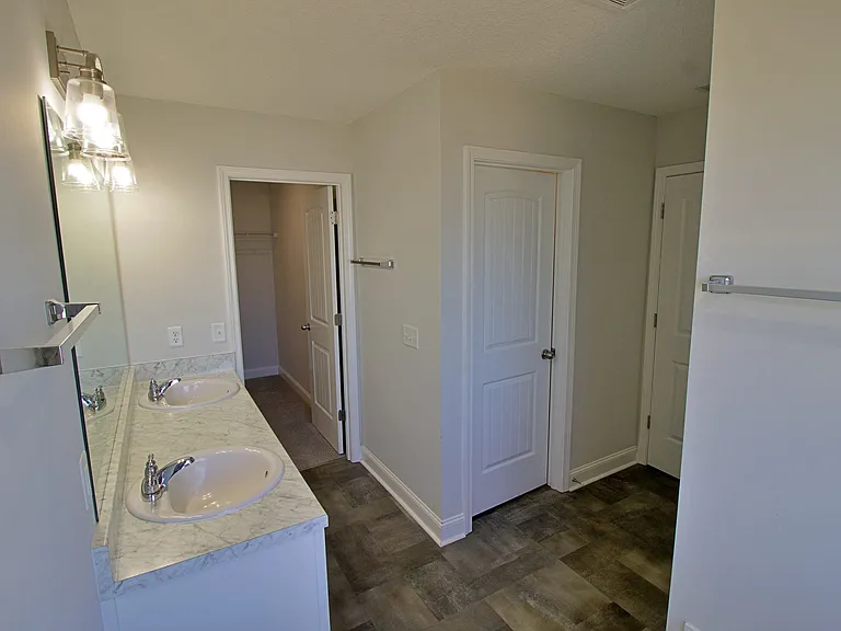 326 Fairview Cir — Photo 30