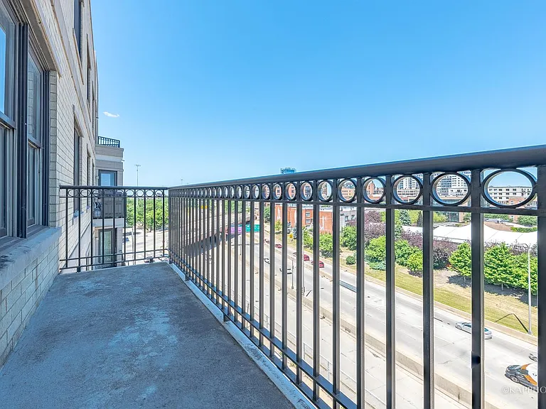 520 N Halsted St #516 — Photo 25