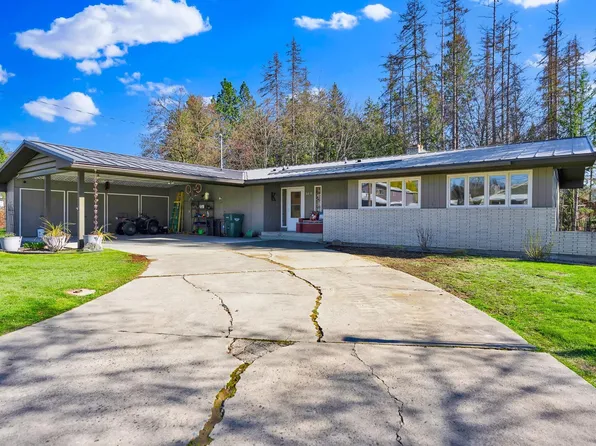 6618 Clara St, Bonners Ferry, ID 83805