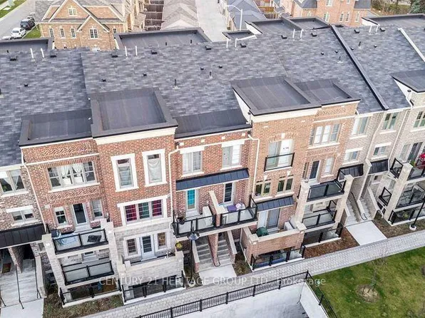 60 Parrotta Dr #267, Toronto, ON M9M 0E5