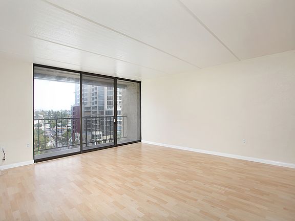 4th image of 1333 8th Ave Unit 404