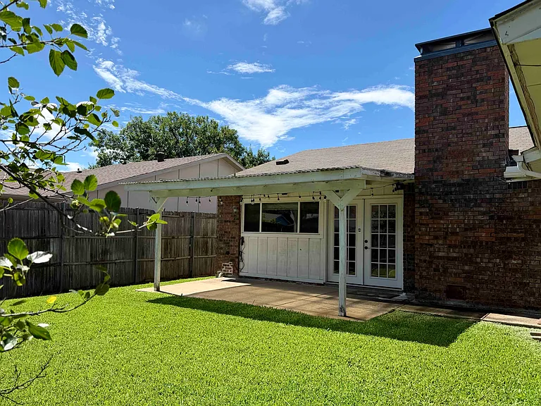 2917 Esquire Ln — Photo 13