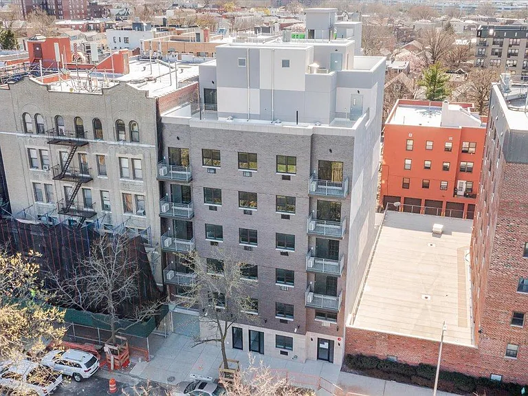 2115 Burr Ave #4D — Photo 11