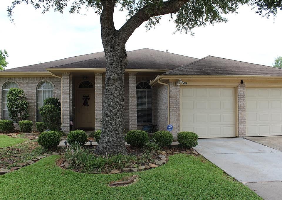1st image of 11623 Eaglewood Dr