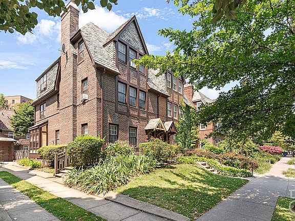 2nd image of 3550 87th St