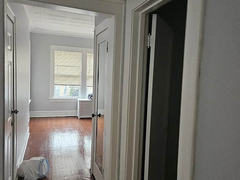 10918 S Vernon Ave — Photo 19