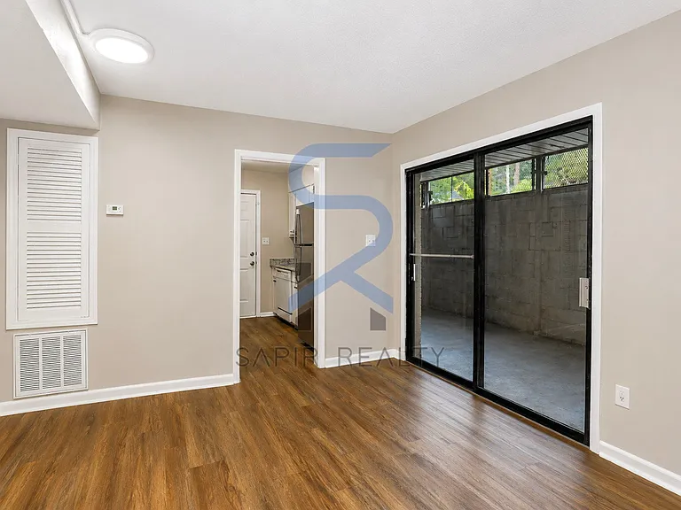 3300 College St #5 — Photo 6