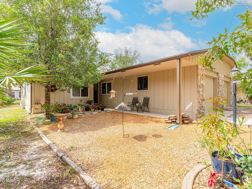 1st image of 160 Magnolia Loop