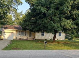 227 Pine Ridge St, Marshfield, MO 65706