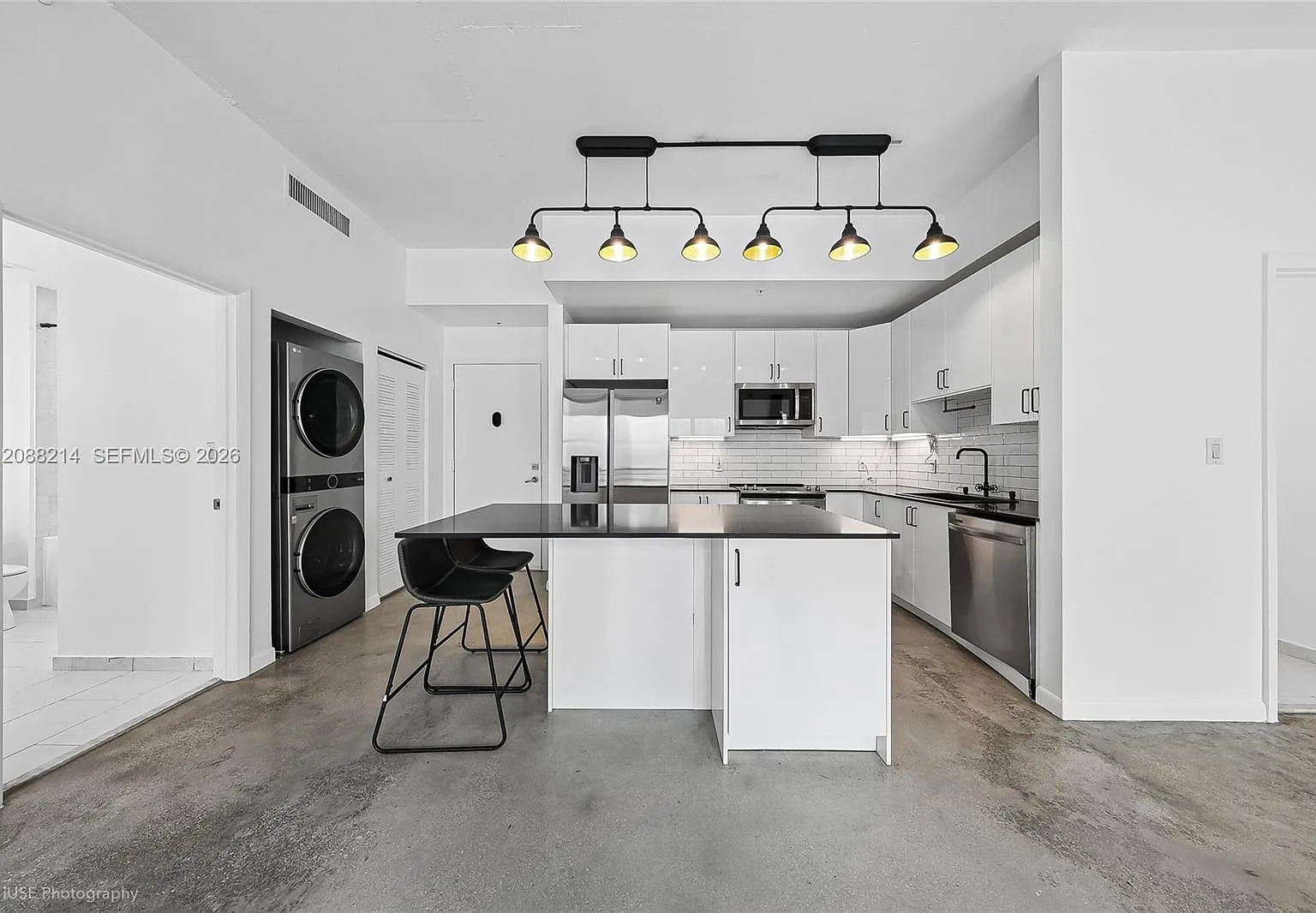 The Loft Downtown Ii Cond — Photo 1